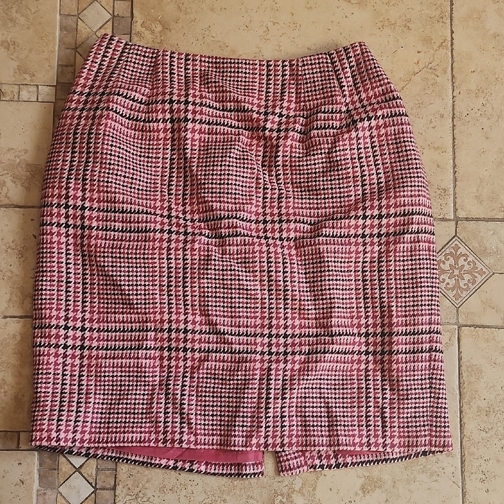 Talbots Pink and Black Houndstooth Pencil Skirt